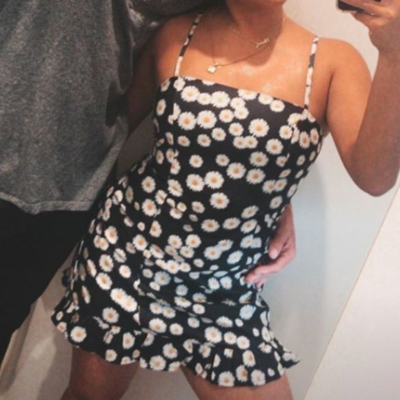 Dear Daisy Mini Dress Black - Picture 4 of 5